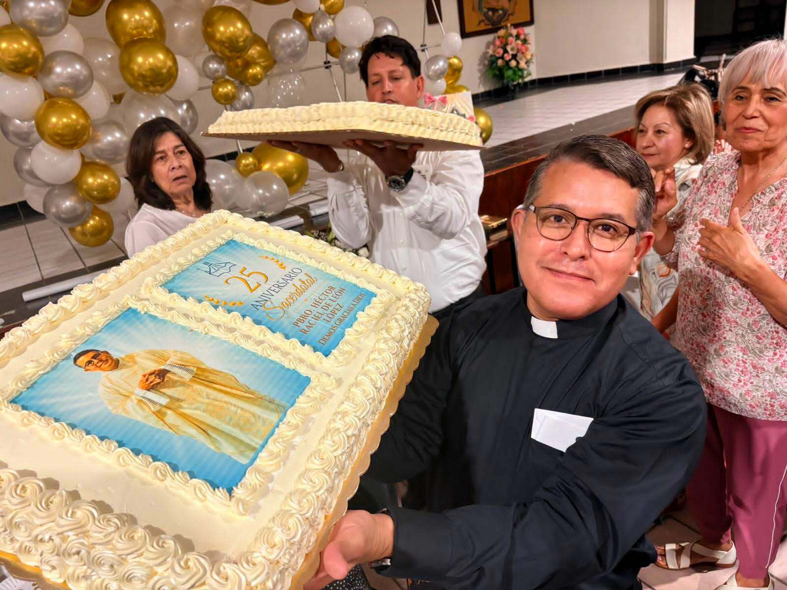 La Entrevista con Héctor Raciel de León - Párroco de la Parroquia Santuario de Guadalupe