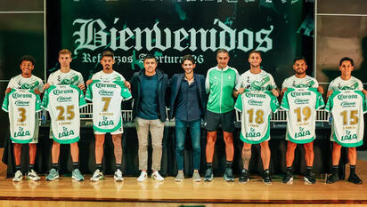 Santos Laguna presenta a sus seis refuerzos para el Apertura 2026 y Leagues Cup