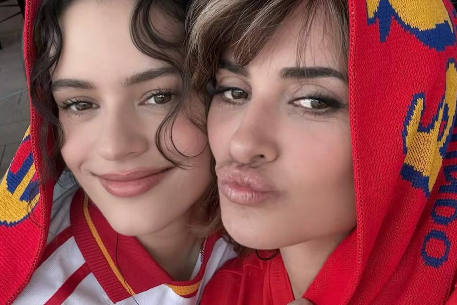 Penélope Cruz, Antonio Banderas y Alejandro Sanz celebran pase de España a la final