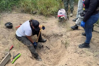 Descubren siete presuntas fosas clandestinas; Colectivo pide agilizar identificación