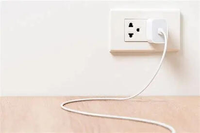 Mantener el cargador del celular conectado sin usarlo puede generar consumo eléctrico, desgaste del accesorio y aumentar riesgos por fallas