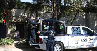 Cinco policías adscritos al Sector Oasis de la Secretaría de Seguridad Ciudadana (SSC), en la alcaldía Iztapalapa, fueron detenidos por su presunta