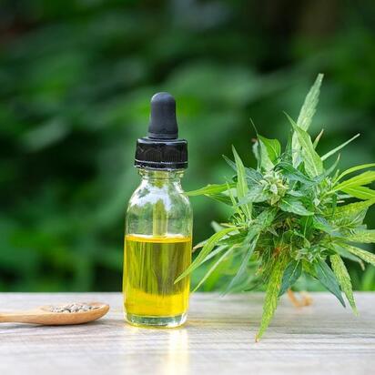 La combinación de THC/CBD podría aliviar la agitación en demencia avanzada