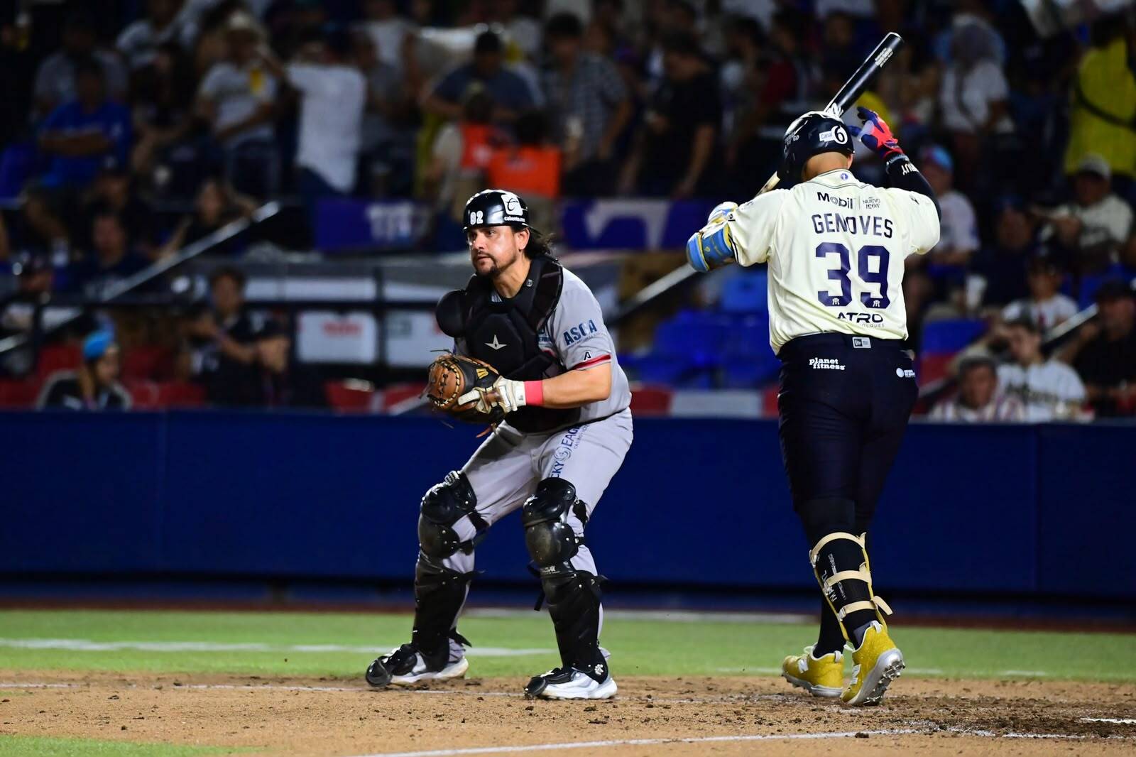 Sultanes gana la serie tras vencer 7-2 a Acereros