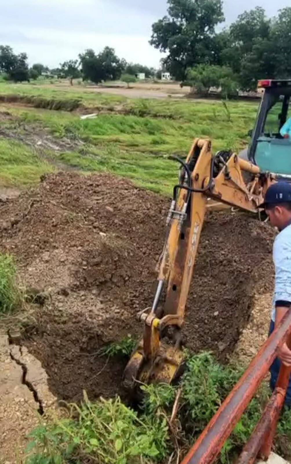 SIMAS Acuña inicia reparación de tubería que abastece al fraccionamiento Las Américas