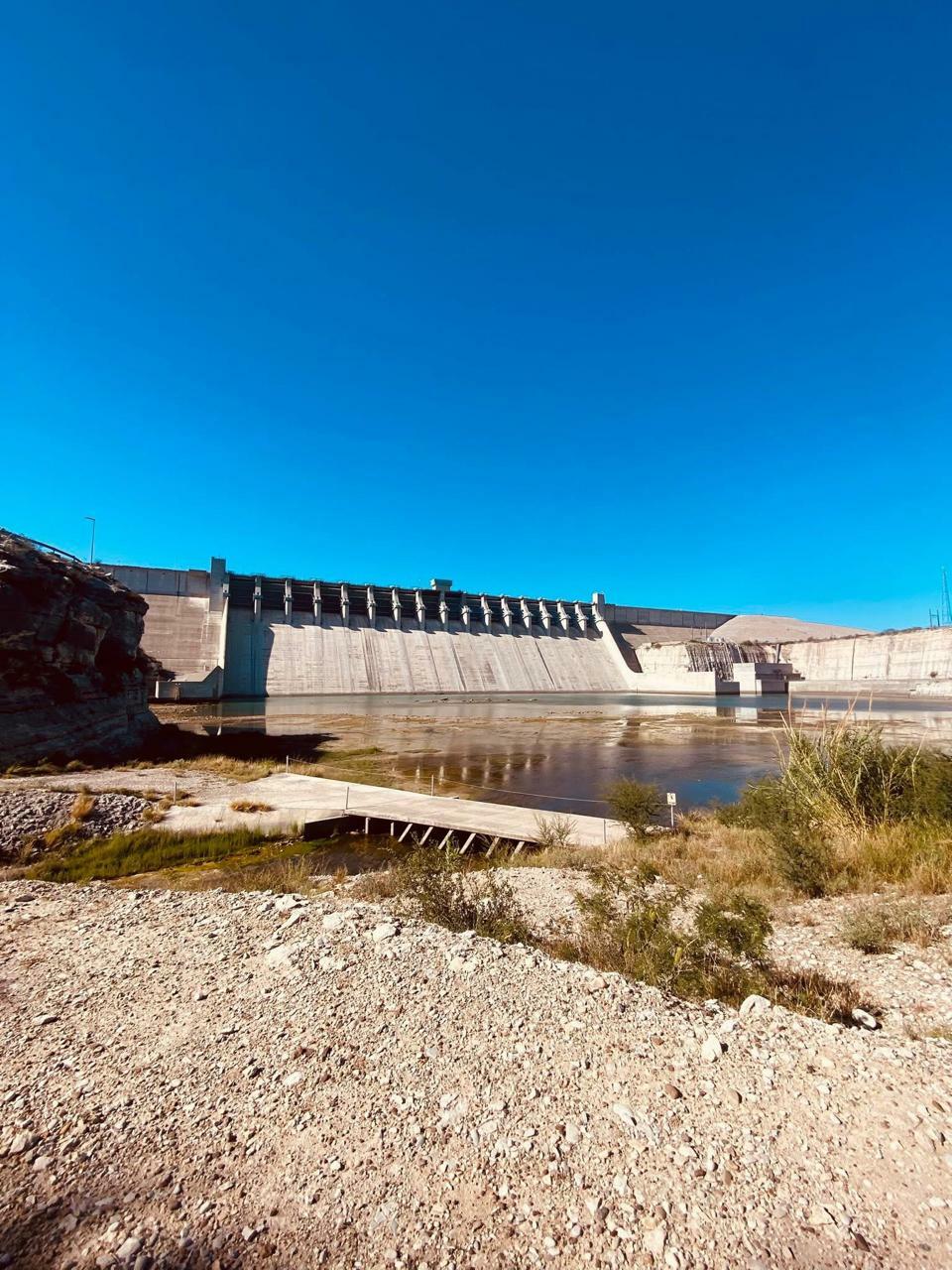 Presa: La Amistad almacena alrededor de 767 millones de metros cúbicos, cifra que representa únicamente el 19% de su capacidad. Presa: La Amistad almacena alrededor de 767 millones de metros cúbicos, cifra que representa únicamente el 19% de su capacidad.