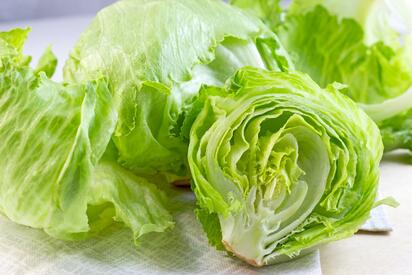 Empresa de verduras en California retira lechuga por posible vínculo con brote de ciclosporiasis