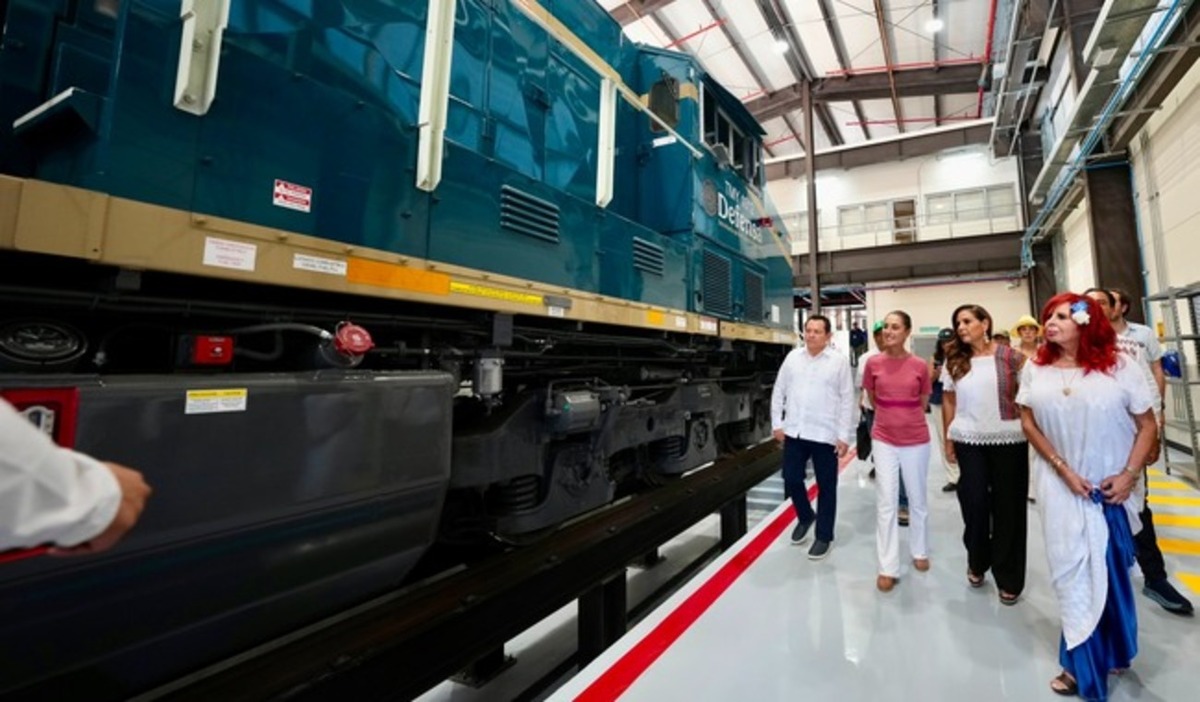 Sheinbaum anuncia llegada de primeras locomotoras del Tren Maya de carga