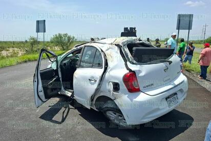Joven regiomontano vuelca en la carretera 57 rumbo a Piedras Negras; sufre fractura expuesta
