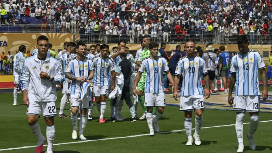 Javier Milei confirma feriado nacional para celebrar a la Albiceleste