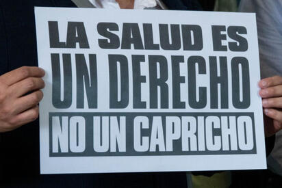 Gobierno impulsará proyectos de salud para personas sin seguridad social