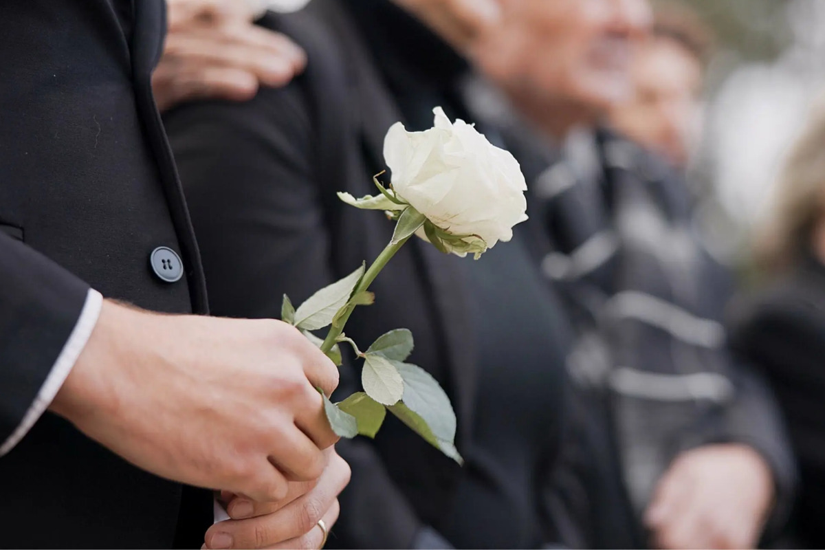 El último acto de amor de una abuela: defendió a su nieta y perdió la vida