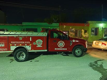 Víbora causa movilización de Bomberos en vivienda de Monclova