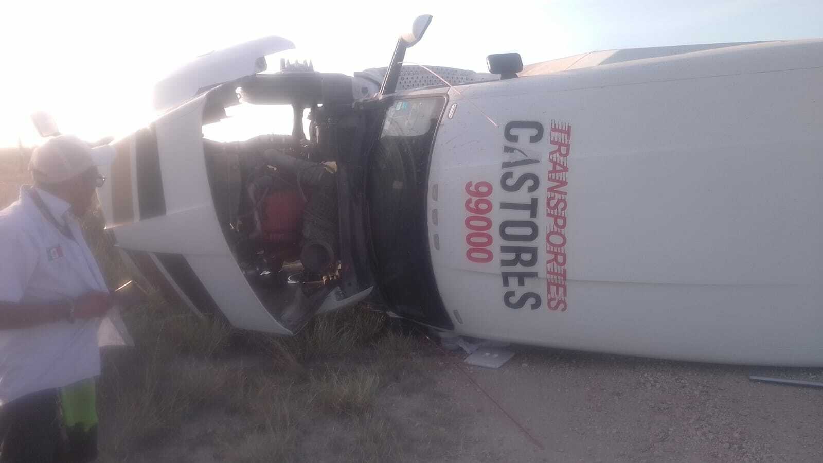 Accidente: Automovilistas que circulaban por la zona reportaron el percance a los números de auxilio.