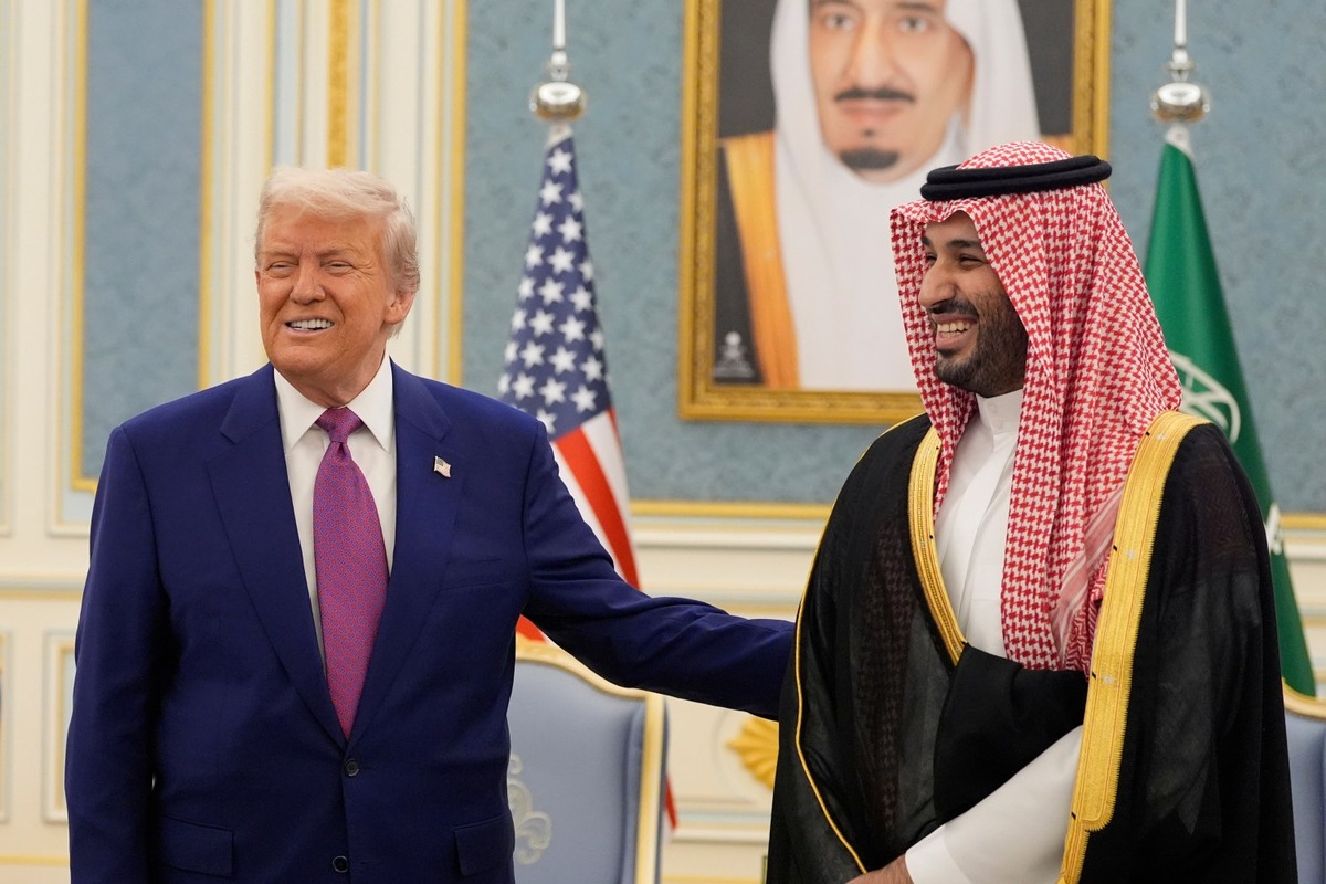 Estados Unidos y Arabia Saudí formalizan acuerdo de cooperación nuclear