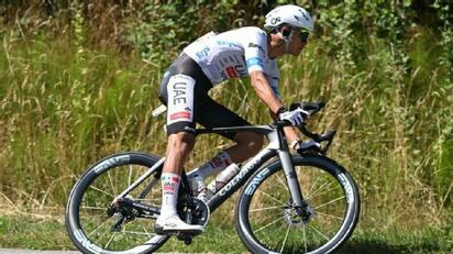 Isaac del Toro mantiene el tercer lugar en el Tour de Francia 2026