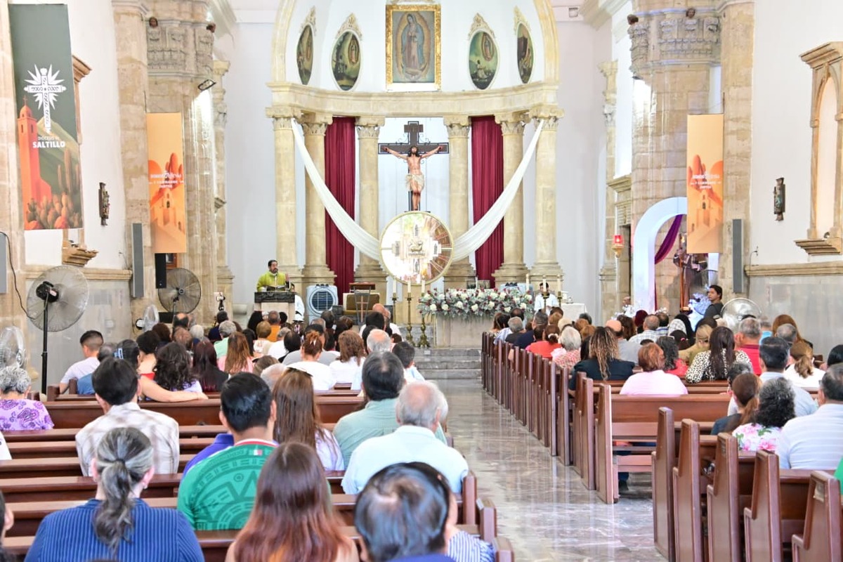 Sacerdote invita a buscar a Dios como el mayor tesoro