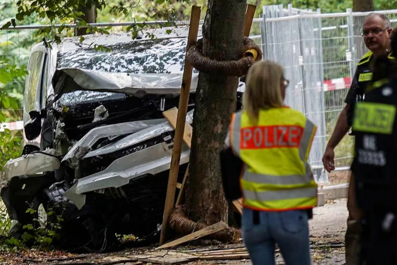 Policía de Berlín abate a presunto autor del atropello en Marcha del Orgullo