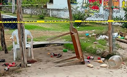 Violencia en Pinotepa Nacional: Atacan con escopeta a mujer en su puesto de aguas