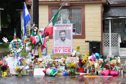 Testigo desmiente versión del ICE y queda en libertad durante investigación