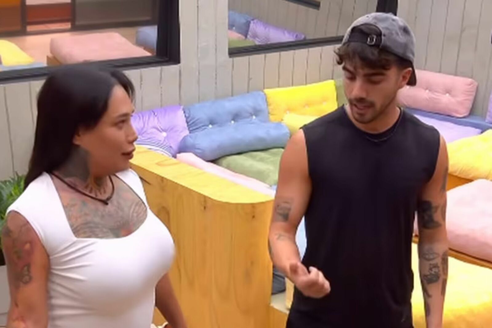 Fede y Karina Torres comparten la suite del líder en La Casa de los Famosos México