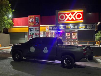 Asaltante armado con cuchillo irrumpe en tienda y escapa con dinero y mercancía en Monclova