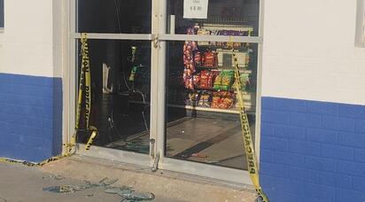 Liberan a hombre señalado por daños y robo en tienda de licores de Villa de Fuente