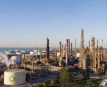 BP busca vender yacimientos en Reino Unido por más de 2,000 millones