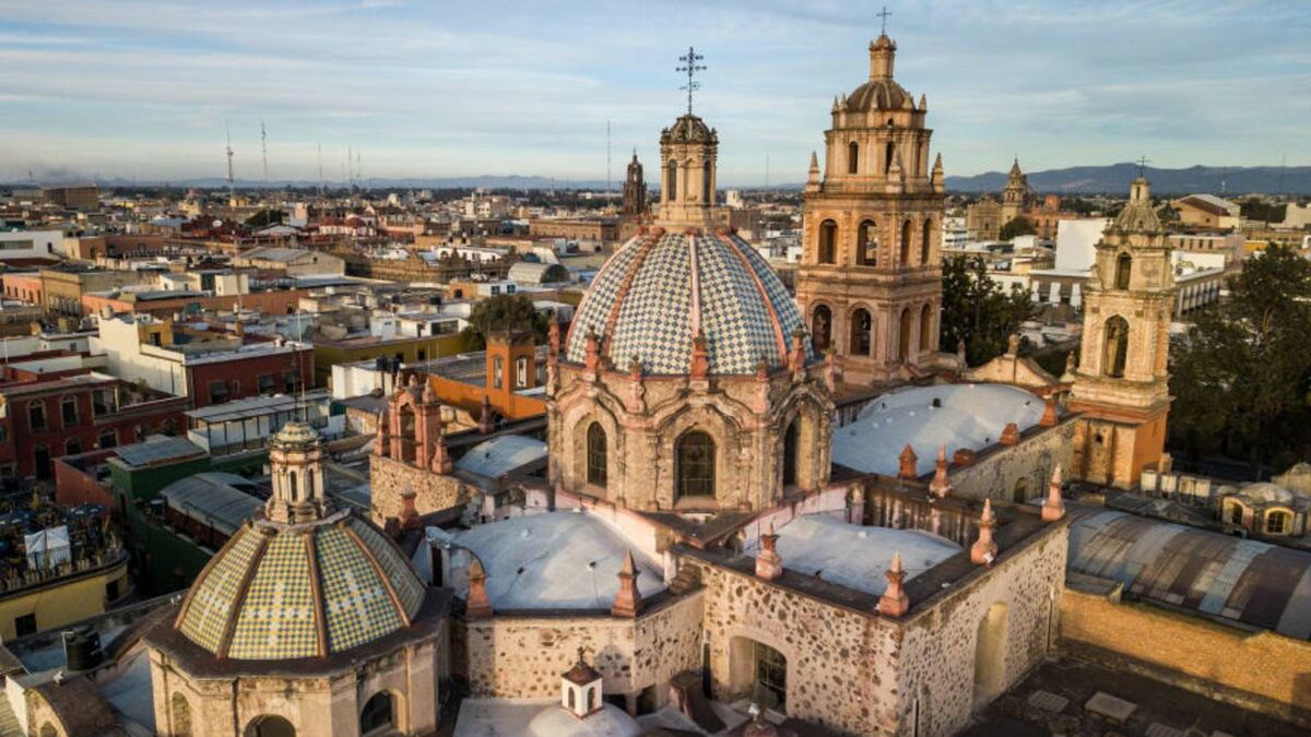 Fitch reconoce estabilidad financiera de San Luis Potosí