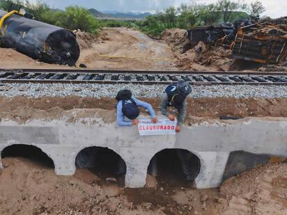 Semarnat ordena a Ferromex reparar daños por derrame químico en Naco, Sonora