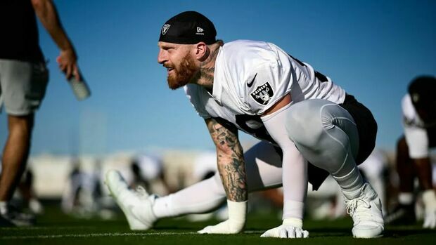 La nueva defensiva de los Raiders causa sensación en el campamento