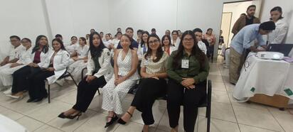 Concluye nueva generación de pasantes tras fortalecer la atención en centros de salud
