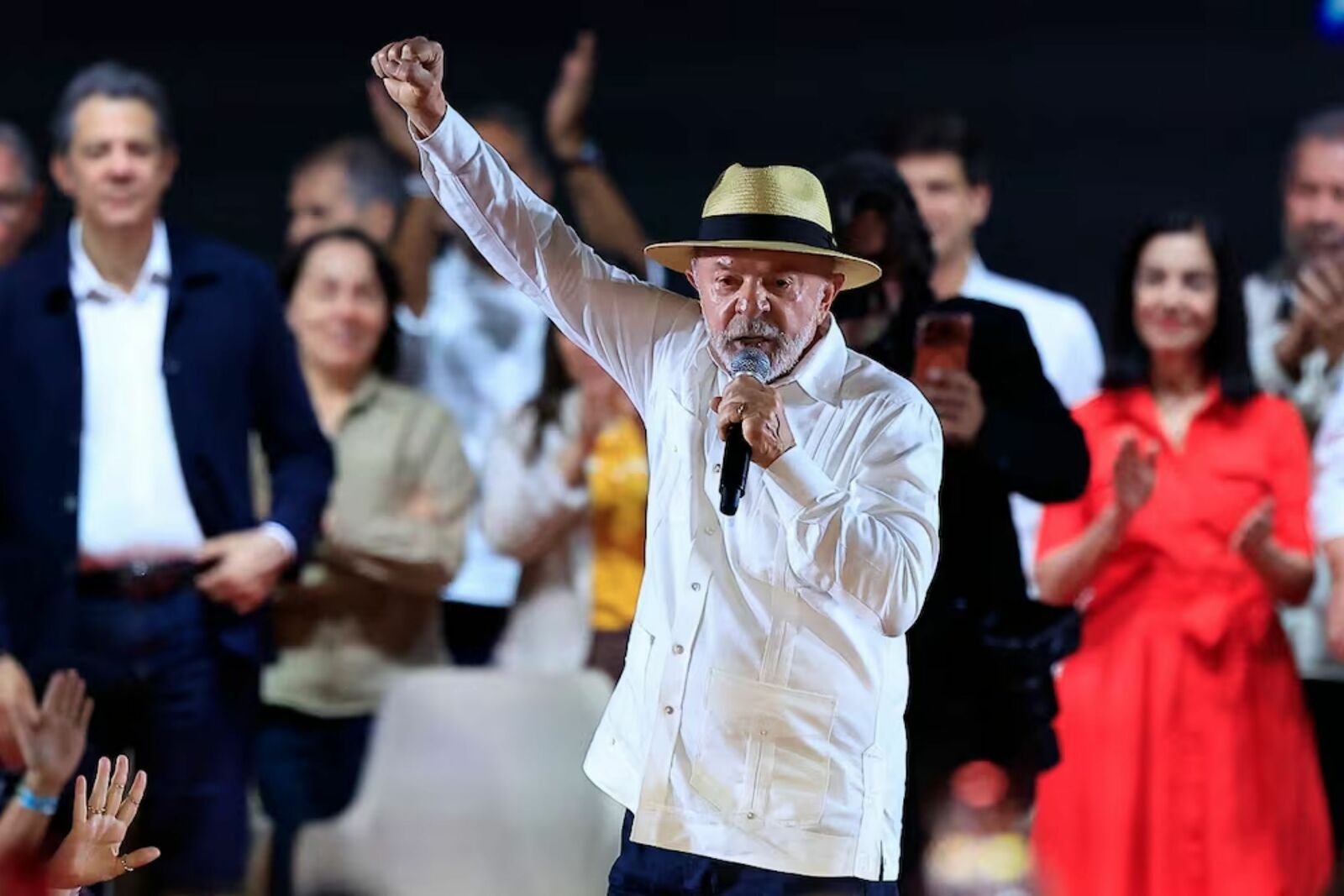 'Estoy muy entero': Lula da Silva oficializa su candidatura para la reelección en Brasil
