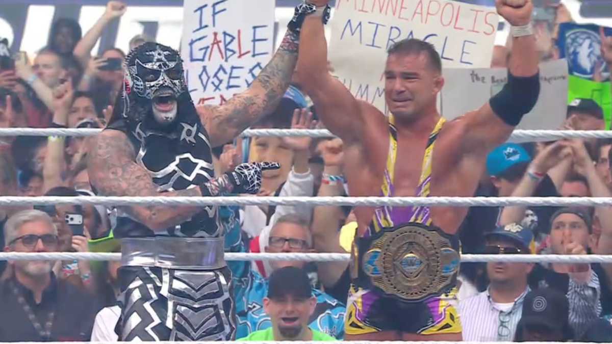 Chad Gable derrota a Penta y es nuevo Campeón Intercontinental en SummerSlam