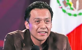 Marx Arriaga denuncia otro mes sin liquidación