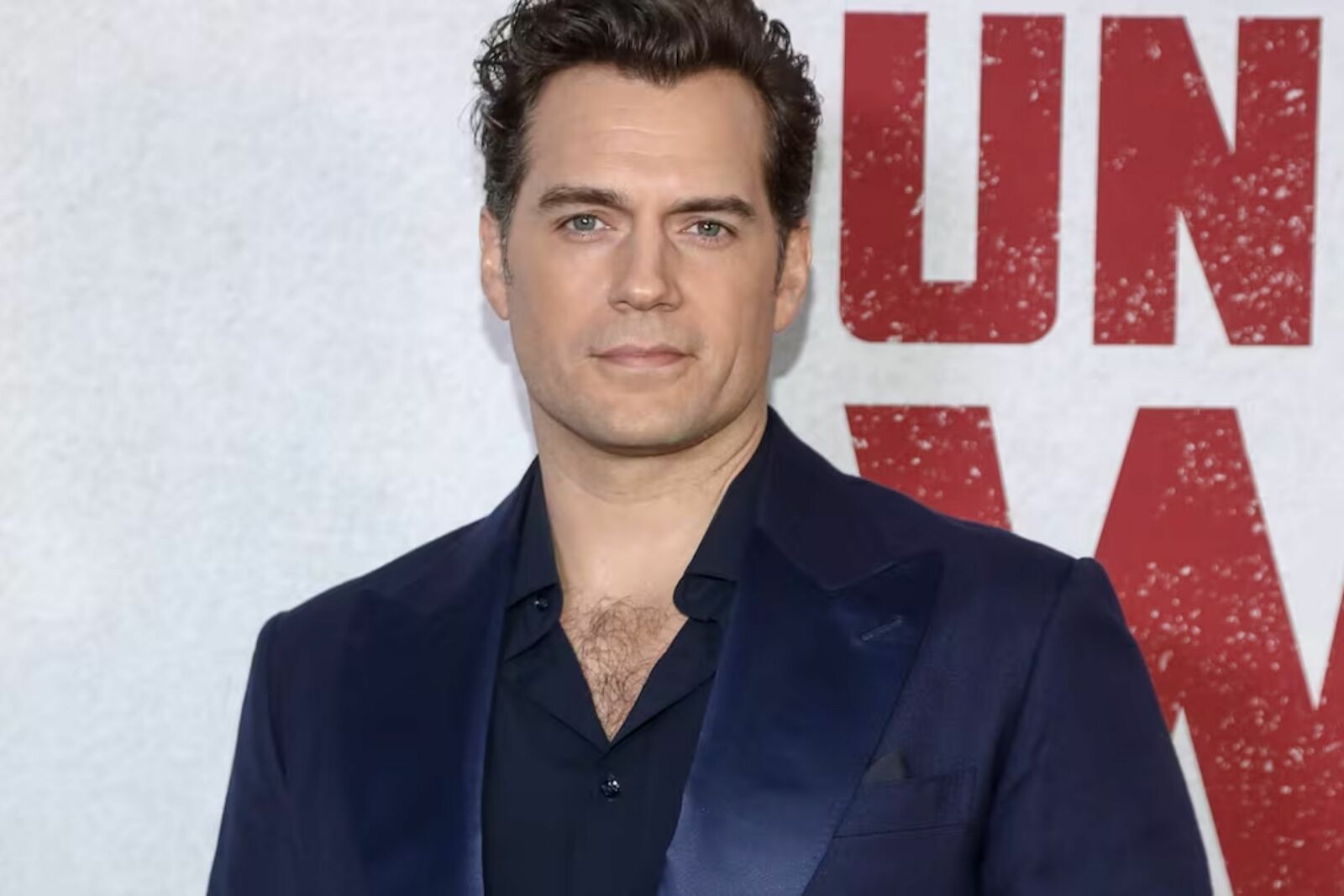 Henry Cavill y Amazon preparan serie live action de “Warhammer 40,000”