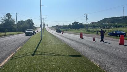 Bacheo permanente mejora el acceso a la cabecera municipal de Múzquiz