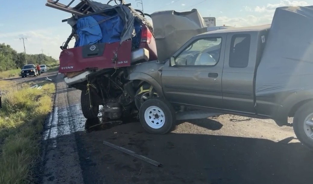 Varias lesionados tras fuerte choque frontal en la carretera 57 entre Nava y Allende