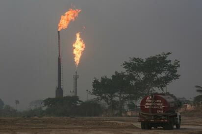 Pemex duplica la quema de gas natural en segundo trimestre