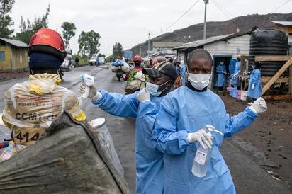 OMS pide más apoyo para contener epidemia de ébola en la República Democrática del Congo