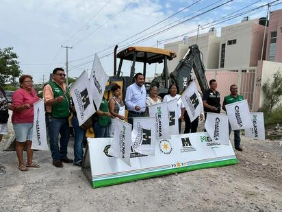 Invierten más de 1.1 millones de pesos en nueva pavimentación para la colonia El Roble