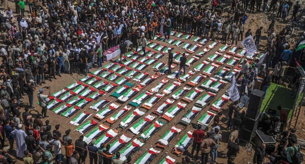 Entierran en Gaza a 112 integrantes de una familia, incluidos 44 niños