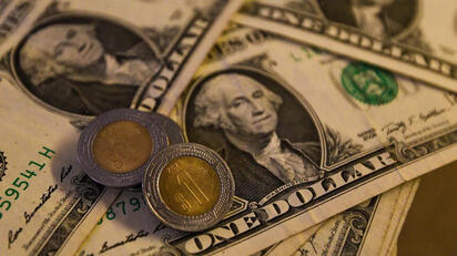 Tipo de cambio cierra en 17.25 pesos por dólar este martes