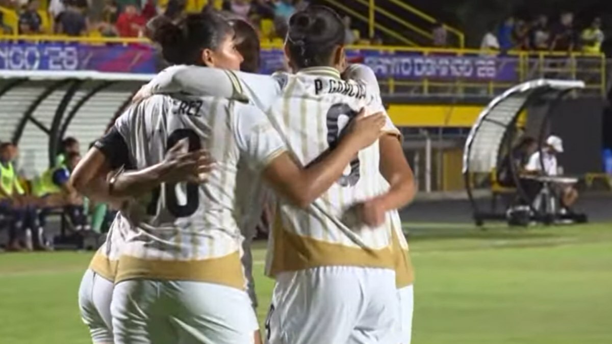 Selección Mexicana Femenil va por medalla de oro tras golear a El Salvador