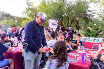 Promueven convivencia entre ciudadanía y Policía Municipal con “Domingo Azul”