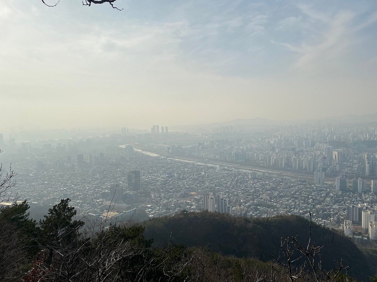 ENFERMEDADES Un estudio reciente plantea que la exposición a la contaminación del aire, especialmente a las partículas finas conocidas como PM2.5, podría contribuir