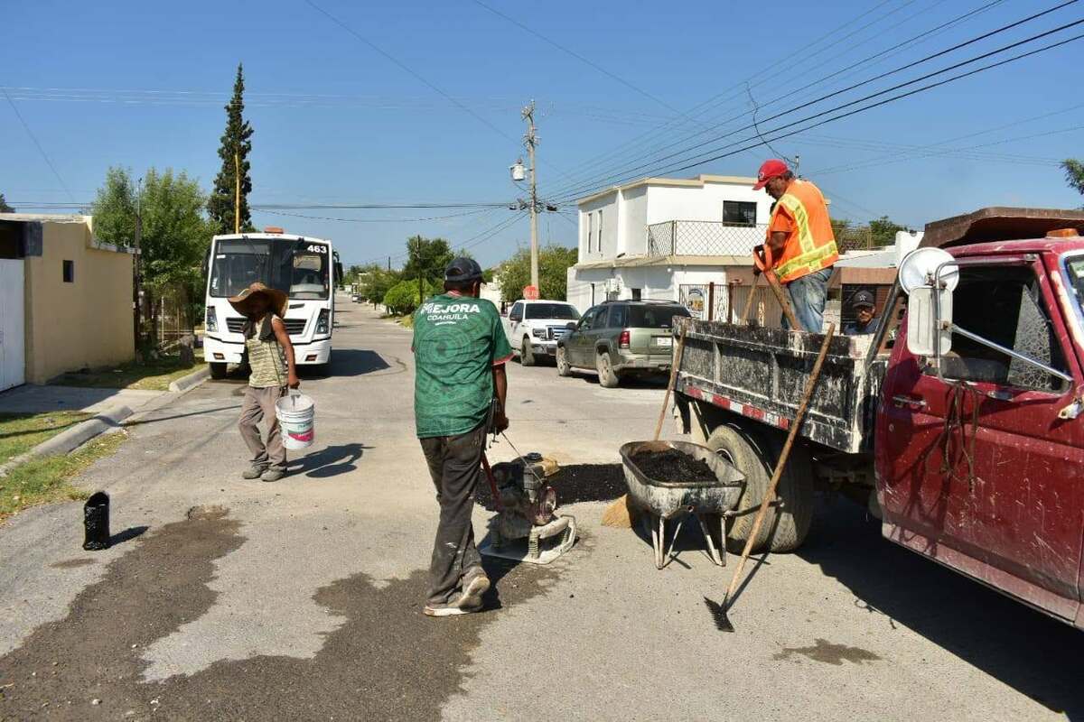 OBRAS El alcalde Óscar Ríos Ramírez supervisó trabajos urbanos y proyectó nuevas acciones sociales para mejorar calles, avenidas y espacios públicos municipales.