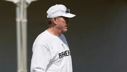 Mark Davis elogia a Kirk Cousins y ve a los Raiders listos para competir
