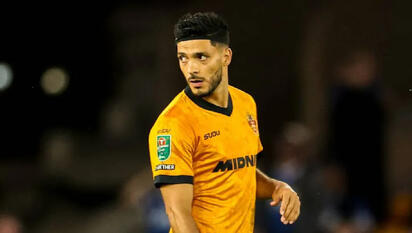 Raúl Jiménez regresa a Wolverhampton: ovación y victoria 3-0 ante Port Vale