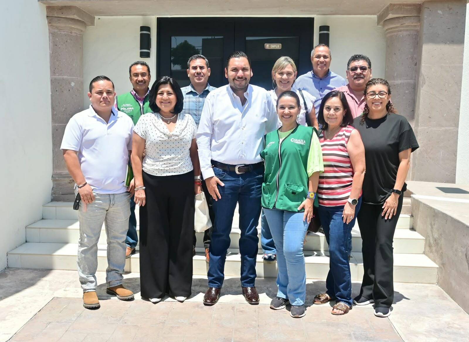 Con el respaldo del gobernador Manolo Jiménez, se preparan nuevas acciones para acercar programas y apoyos a las familias monclovenses.  Monclova, Coahuila,